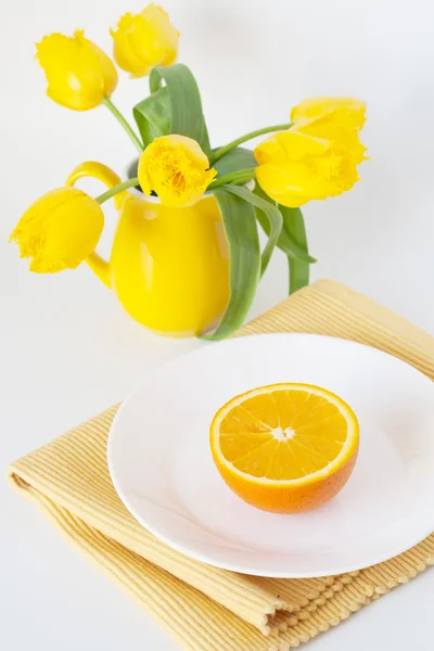 多汁的橙子的早餐 — 图库照片