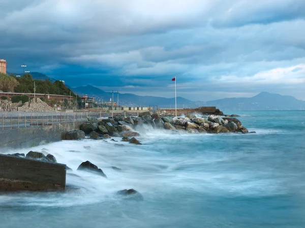 Tempesta sulla costa genovese — Foto Stock