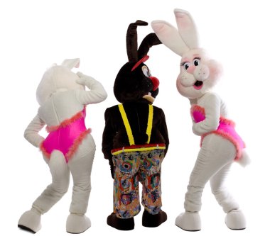 Üç cherful maskotu bunny kostüm