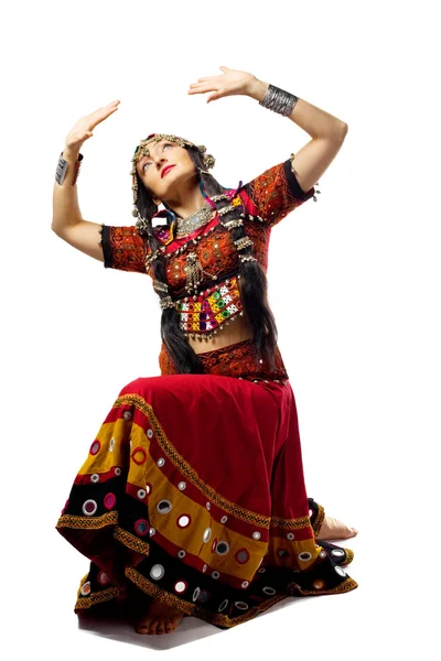 Mujer posando en traje indio tradicional — Foto de Stock