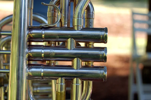 Válvulas de trompeta de cerca —  Fotos de Stock