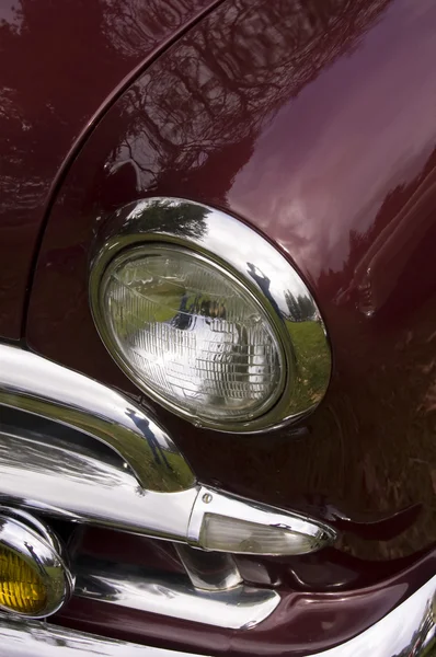 Kestane rengi klasik otomobil — Stok fotoğraf