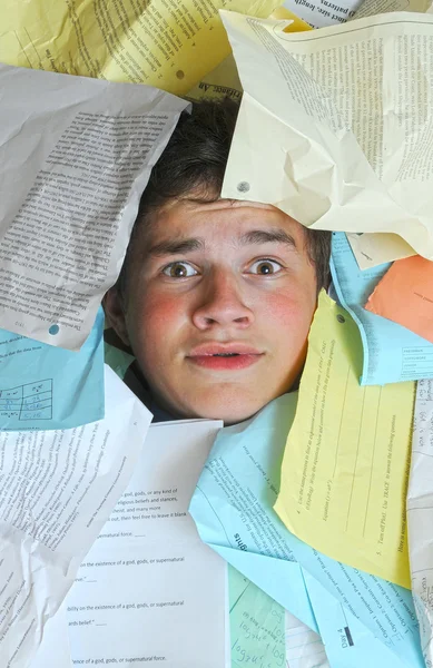 Jonge Mannelijke Student Overweldigd Door Veel Veel Huiswerkopdrachten — Stockfoto
