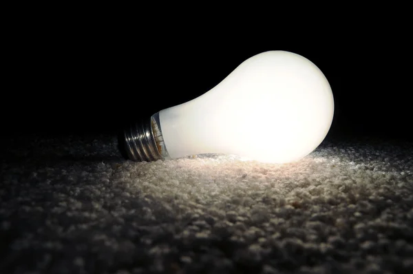 フロントレンズアセンブリ白熱電球 — ストック写真