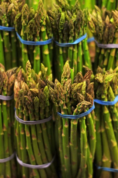 Fasci di asparagi — Foto Stock