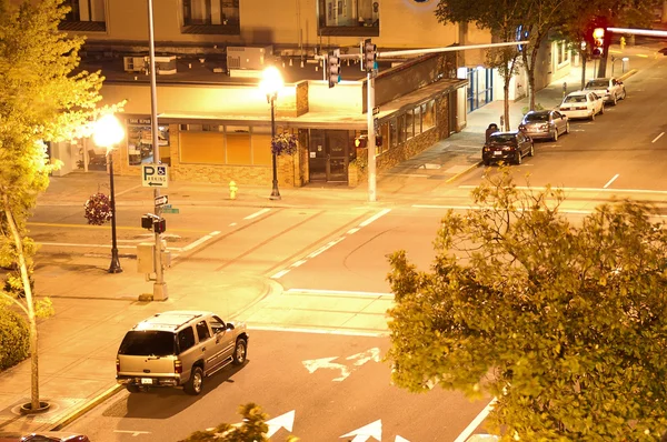 Ulica w nocy — Zdjęcie stockowe