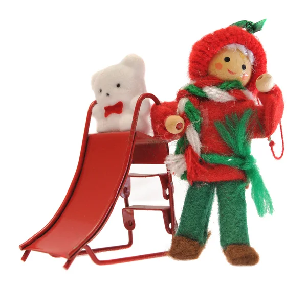 Kış çocuğu ve bir oyuncak ayı — Stok fotoğraf