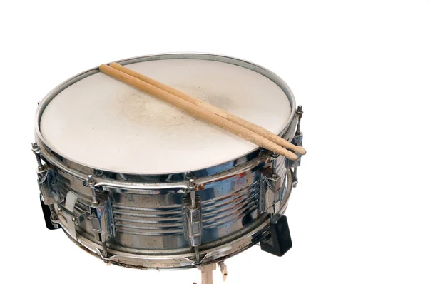 Snaredrum met drum sticks op bovenkant — Stockfoto