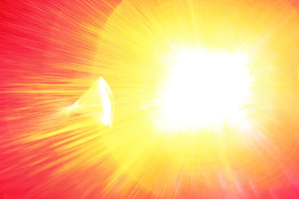 以红色 黄色和热粉红色口气太阳爆炸抽象背景 — 图库照片