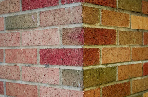 Angolo muro di mattoni — Foto Stock