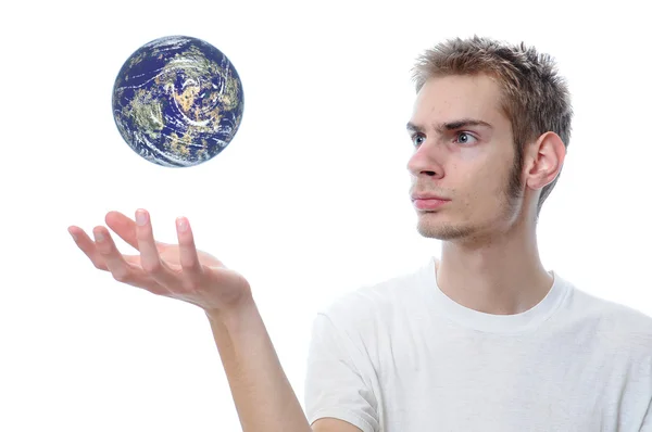 Junger Erwachsener Weißer Kaukasischer Mann Denkt Über Den Planeten Erde — Stockfoto