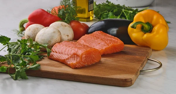 Salmon & vegetables — Stock Photo, Image