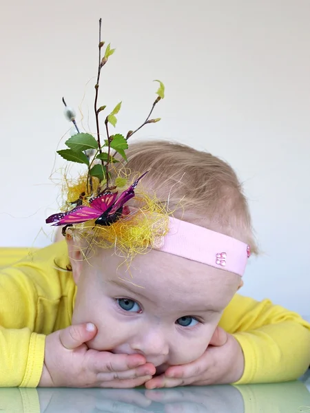 春季花束的头上的女孩 — 图库照片