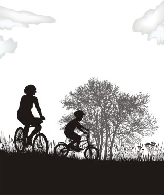 Anne ve oğlu bisiklet üzerinde