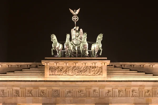 Бранденбургские Ворота Квадригой Ночью — стоковое фото