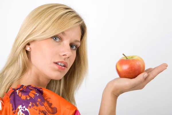Junge Frau Mit Einem Apfel Mão Der — Fotografia de Stock