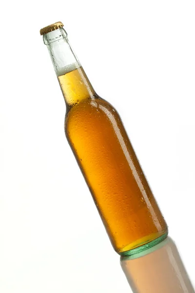 Flasche mit Spiegelung — Stok fotoğraf