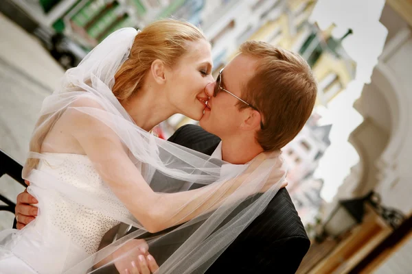 Noiva e noivo — Fotografia de Stock