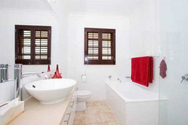 stock image Clean and white bathroom interior