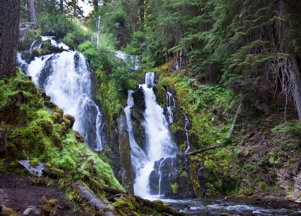Hidden waterfall — Stock Photo, Image