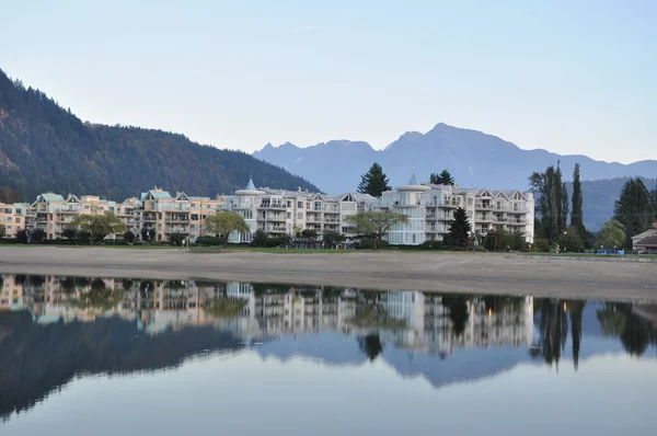 stock image Famous Harrison Hot Springs lake view