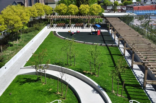 Yaz Park Bahçe Manzaralı