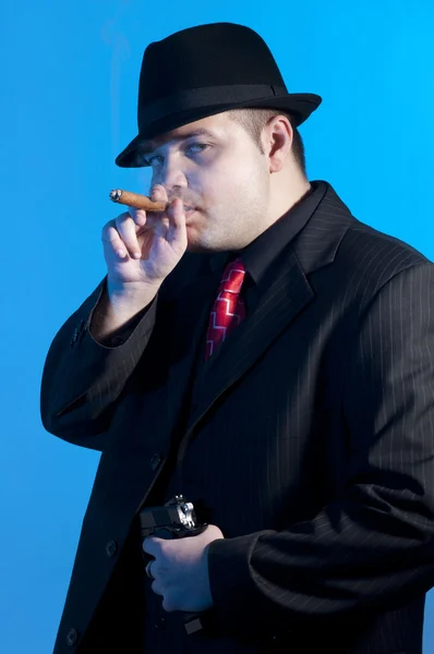 Elegante Gangster Vestido Con Traje Negro — Foto de Stock