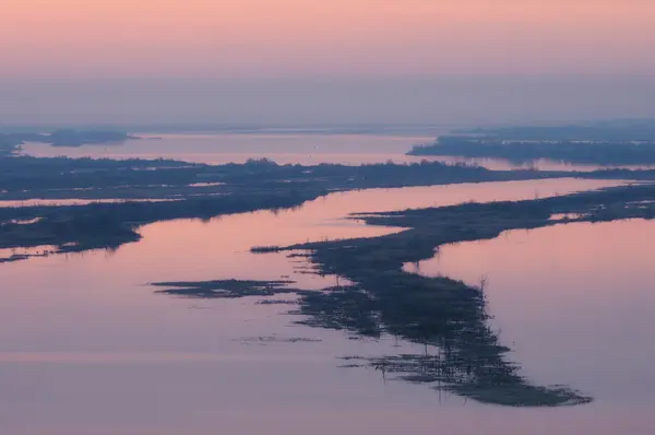川の夜明け — ストック写真