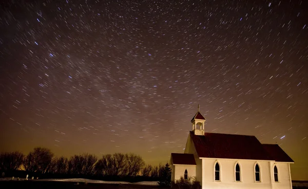 Αστέρι Μονοπάτια Νύχτα Πυροβολισμό Εκκλησία Του Καναδά — Φωτογραφία Αρχείου