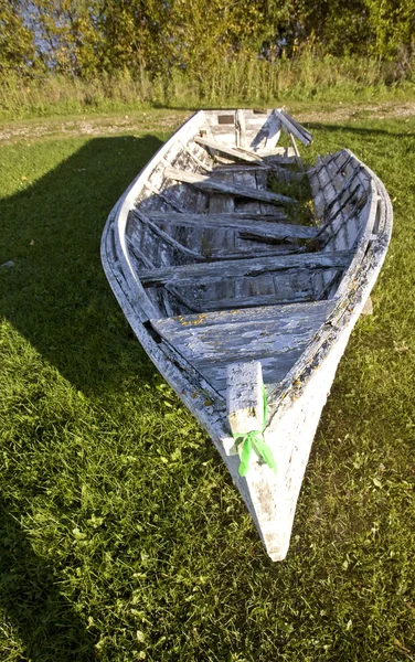 Old Weathered fishing boat on Hecla Island Manitoba — Stock Photo, Image