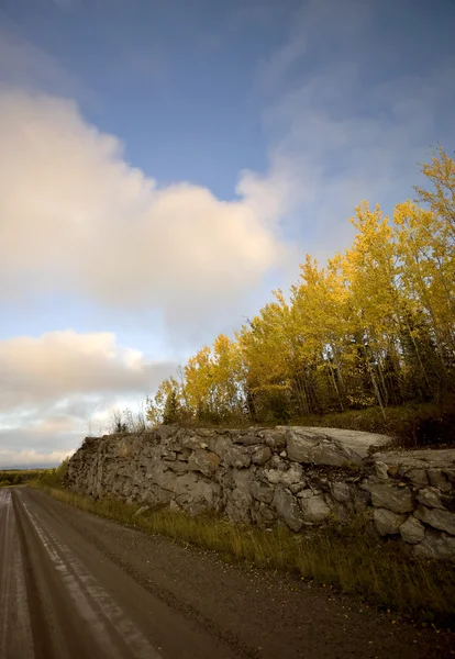 Northern Manitoba Road near Thompson in Autumn — Stock Photo, Image