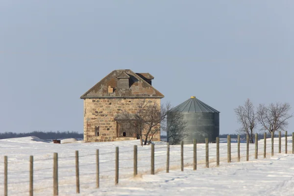 Opuszczony Dom Zimą — Zdjęcie stockowe