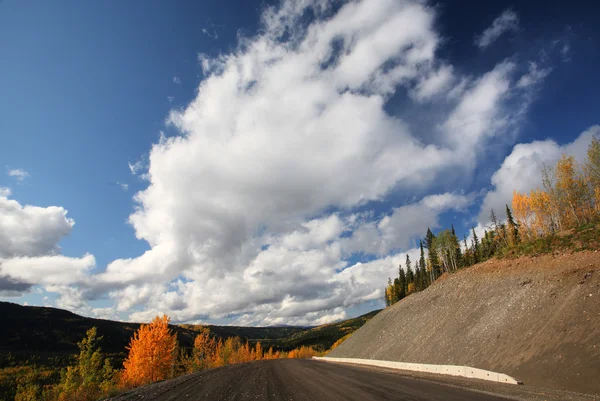 Colores otoñales a lo largo del camino Columbia Británica —  Fotos de Stock