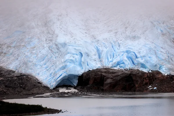 Eisfeld im Bären-Gletscher-Nationalpark der britischen Kolonialmacht — Stockfoto