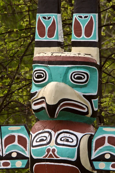 Totem полюс в сільській Манітоба — стокове фото