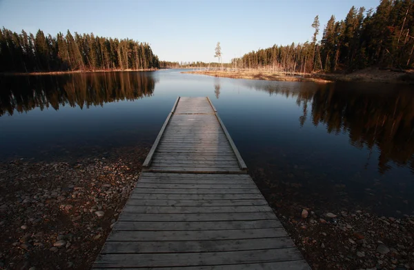 Doca no lago Manitoba do Norte — Fotografia de Stock