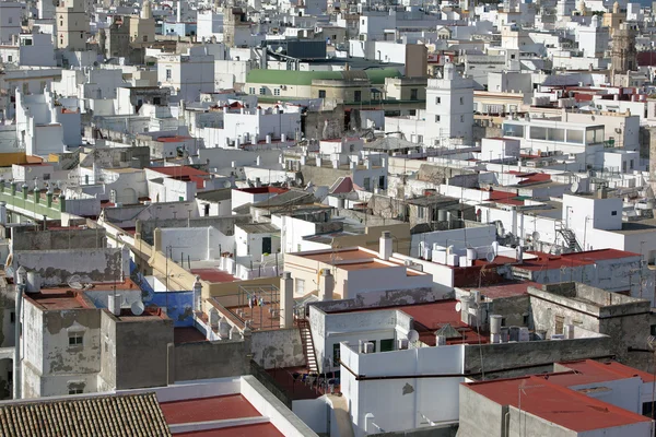 Vue aérienne des toits d'une ville européenne — Photo