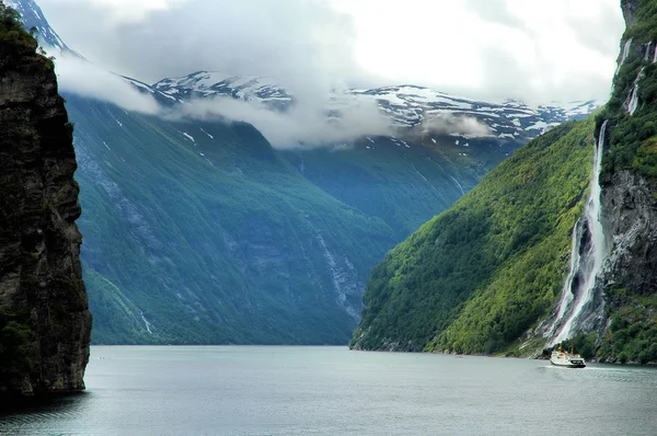 Fiordo en Noruega Imágenes de stock libres de derechos