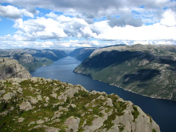 Norge, trail till preikestolen — Stockfoto