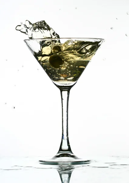 Martini sıçrama — Stok fotoğraf
