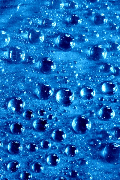 Czysty Niebieski Krople Wody Makra Tło — Zdjęcie stockowe