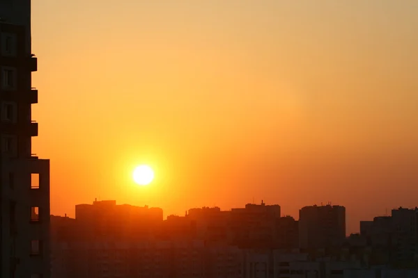 Gouden Zonsondergang Stad Buiten Urbanscape — Stockfoto