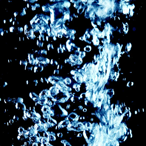 孤立在黑色背景上的水泡沫 — 图库照片