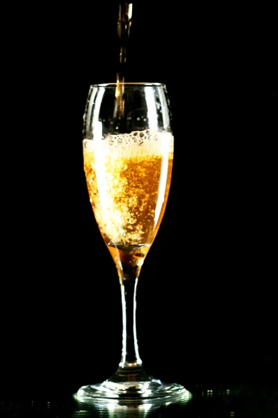 Champagner Glas Auf Schwarzem Hintergrund — Stockfoto
