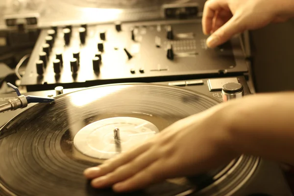 Mr. DJ scratch battle — стоковое фото