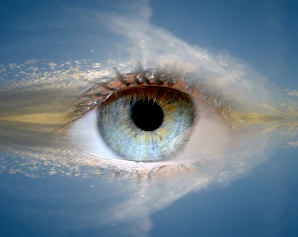 Eye in sky — Stock Photo, Image