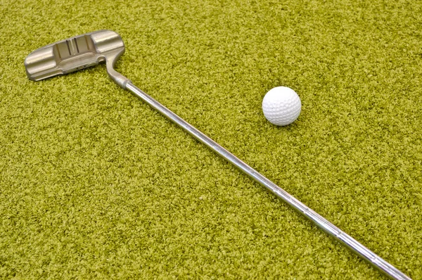 Mini golfe dentro do interior Fotografias De Stock Royalty-Free