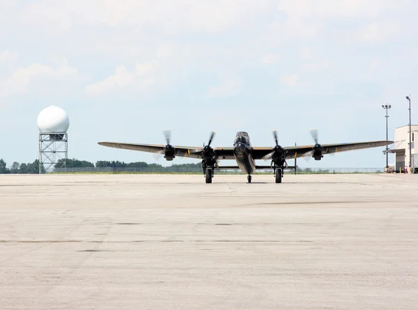 Kanada Ngiltere Üzerinde 7300 Lancaster Bombardıman Uçakları Üretildi Hala Uçan — Stok fotoğraf