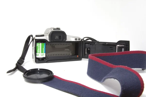 En 35mm slr kamera öppen från baksidan — Stockfoto
