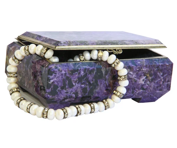 Trumny i perła koraliki w formie serca z kamienia — Zdjęcie stockowe